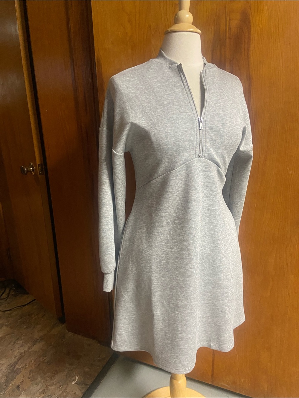 SCOOP Y2K Pockets Light Heather Gray Long-Sleeve Zip Front A-Line Dress S Scuba